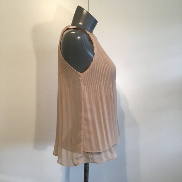 Moon Collection Sleeveless Pleated Halter Blouse Size S - Picture 3 of 10